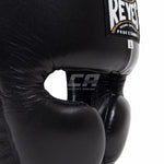 Hoofdbeschermer Cleto Reyes met parazygomen