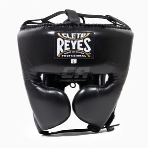 Hoofdbeschermer Cleto Reyes met parazygomen
