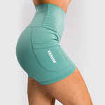 Leggings corti donna Venum Essential Verde acqua-Combat Arena