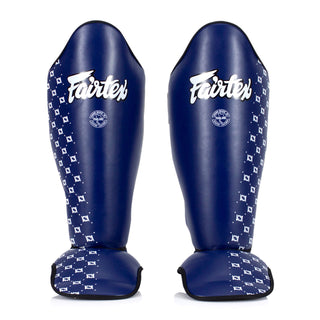 Scheenbeschermers Fairtex Competitie SP5 met blauwe voetbeschermers 