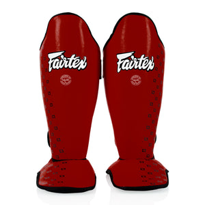 Scheenbeschermers Fairtex Competitie SP5 met rode voetbeschermers 