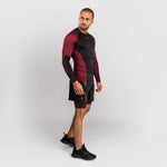 Rashguard Venum Assassin's Creed Shadows maniche lunghe Rosso-nero-Combat Arena