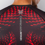 Rashguard Venum Matupa korte mouwen Zwart-rood-Combat Arena